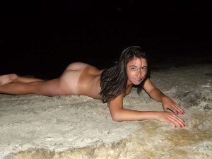Alexyne escortgirl à Dives-sur-Mer